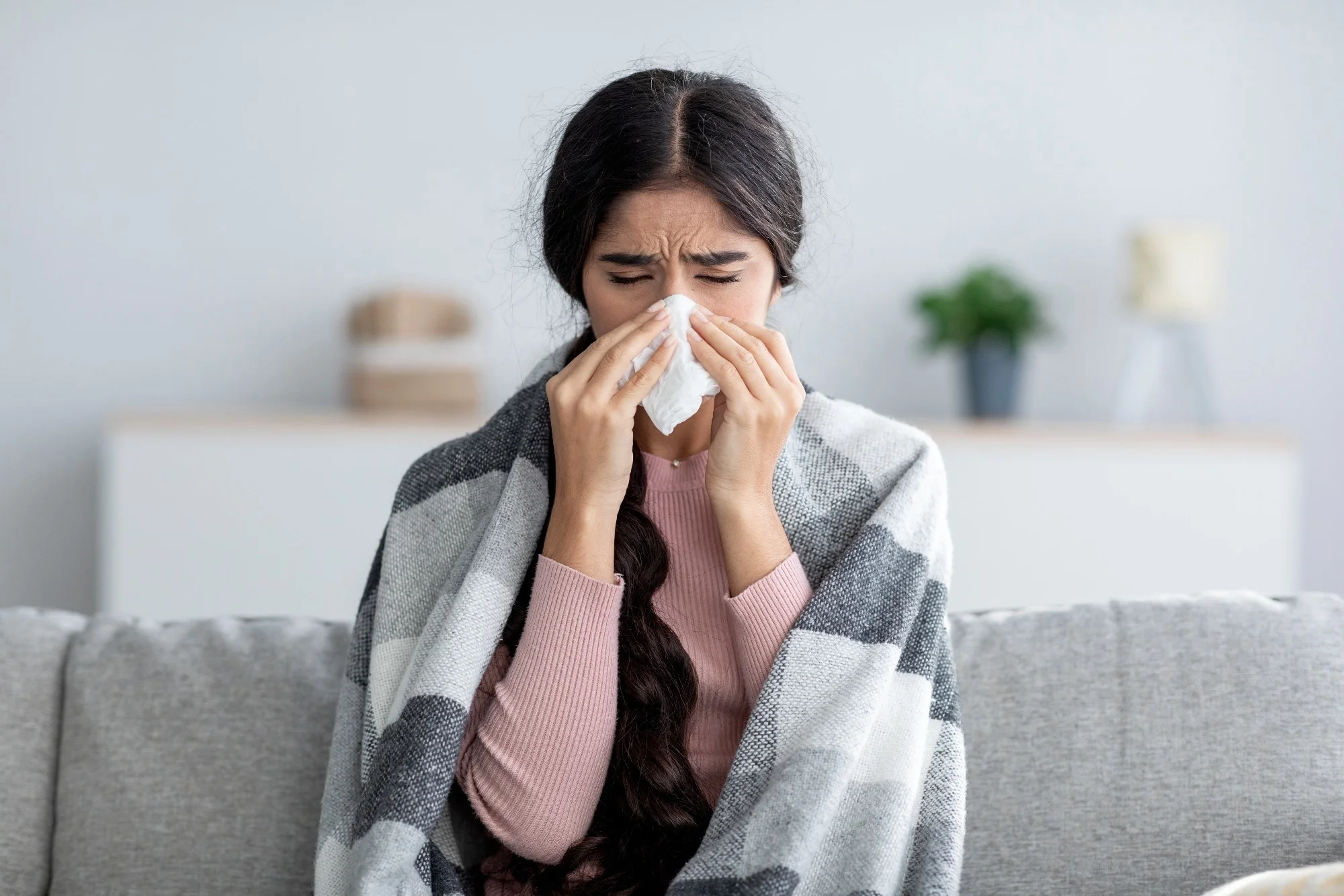 woman-with-acute-respiratory-infections